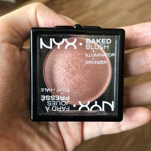FREE ADD-ON NYX baked blush - Chiffon